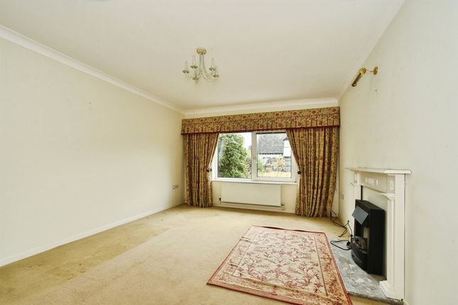 14a, Fairthorne Way, Swindon photo 4