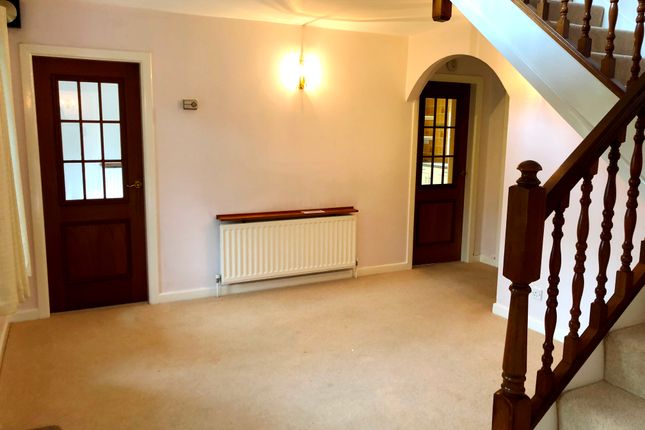 Detached house to rent in Lovelace Avenue, Solihull, Birmingham
