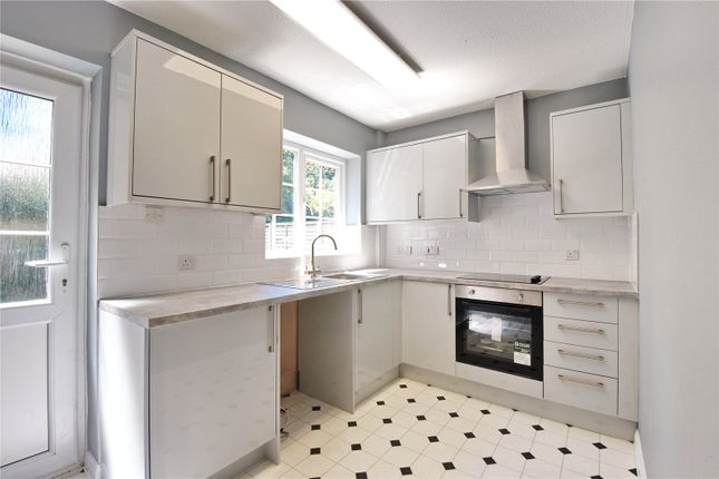 16, Homeleaze Road, Somerset photo 5