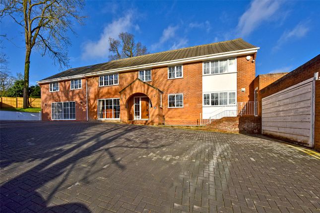 Detached house to rent in Mill Lane, Gerrards Cross, Buckinghamshire