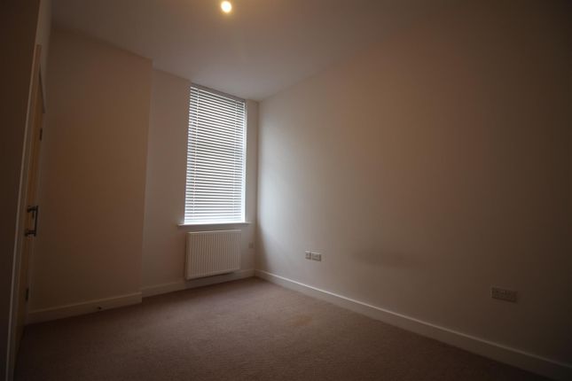 Flat to rent in Bradley Court, 3 Knoll Road, Camberley