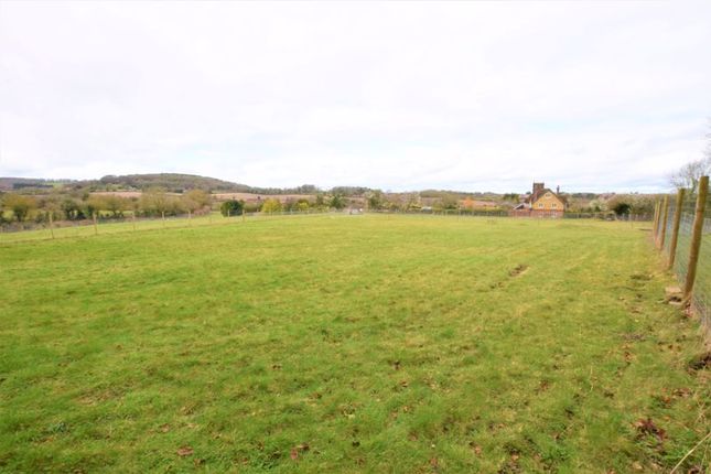 Thumbnail Land for sale in West Leith, Tring