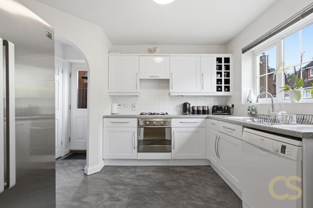 26 Watercress Road, Cheshunt, Hertfordshire photo 2