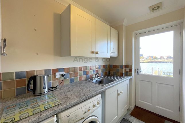 End terrace house for sale in Ice House Quay, Lowestoft