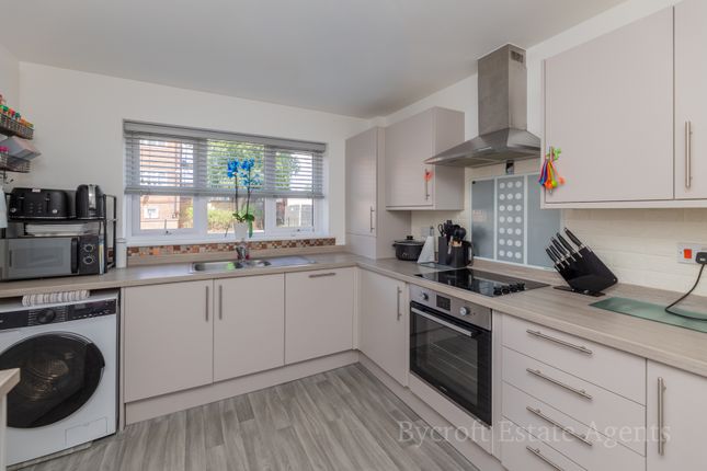 8 Darwin Court, Nuffield Crescent, Great Yarmouth photo 3