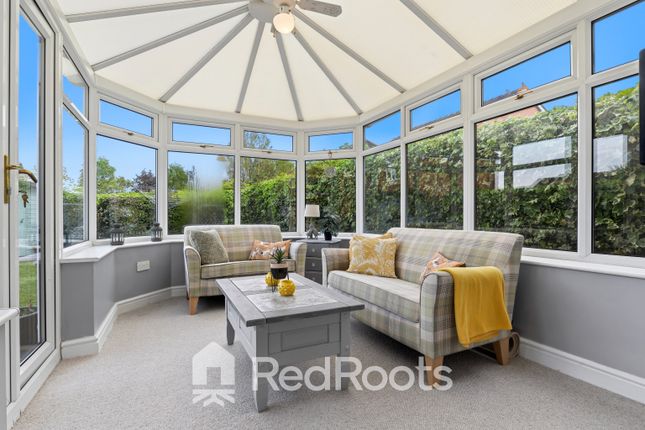 23 Hatfield View, Wakefield, West Yorkshire photo 4