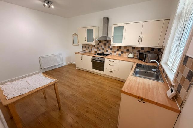 35, Heaton Road, Bolton photo 5