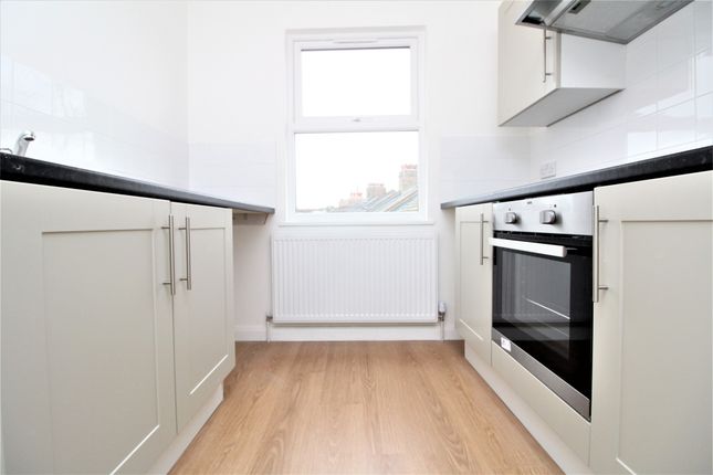 Room 5, 82, Reidhaven Road, London photo 3