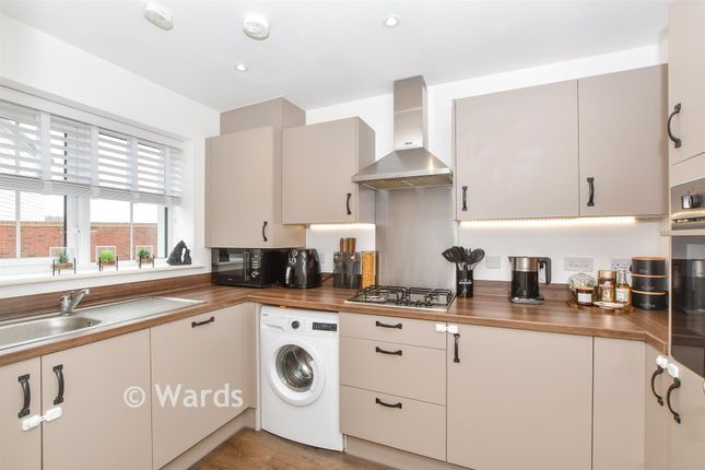 8, Tulip Drive, Ashford photo 3