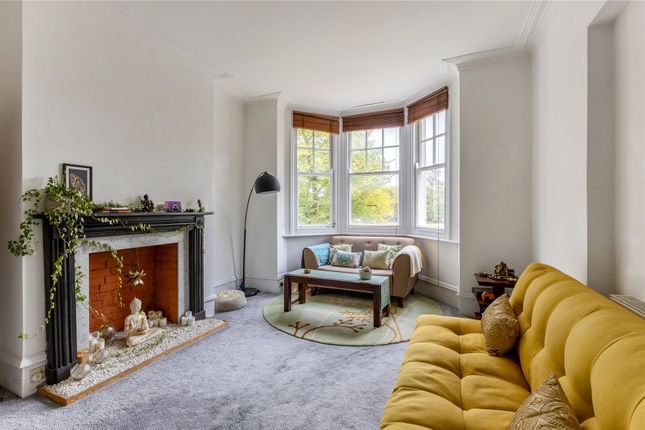 Flat 3 Arlington Park Mansions,, Sutton Lane North, London photo 3