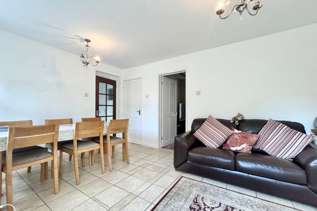 22, Swallowfields Road, Dudley photo 2