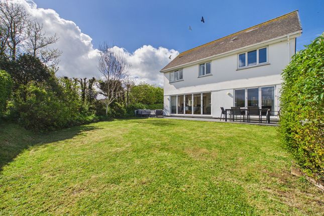 26 Upton Meadows, Bude photo 4
