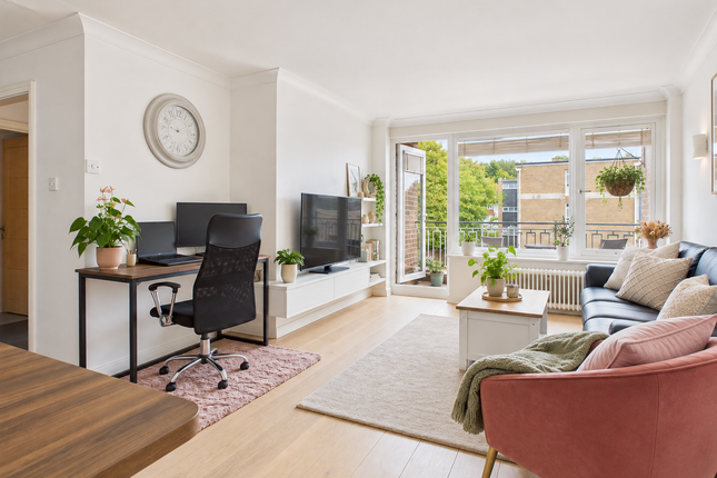 8 Glynde House, Palmeira Avenue, Hove photo 2
