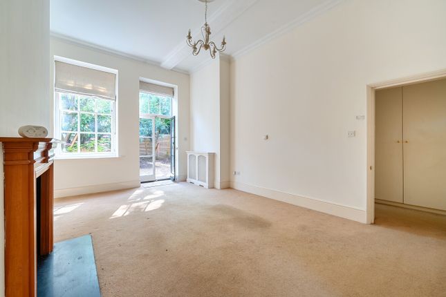 Flat 4, Russells House, Watford photo 4