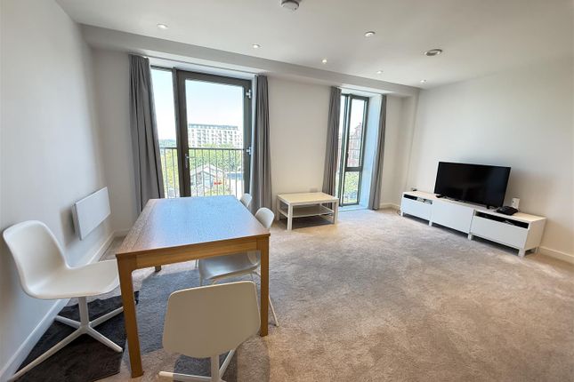 Apt 214, Local Crescent, 14 Hulme Street photo 3