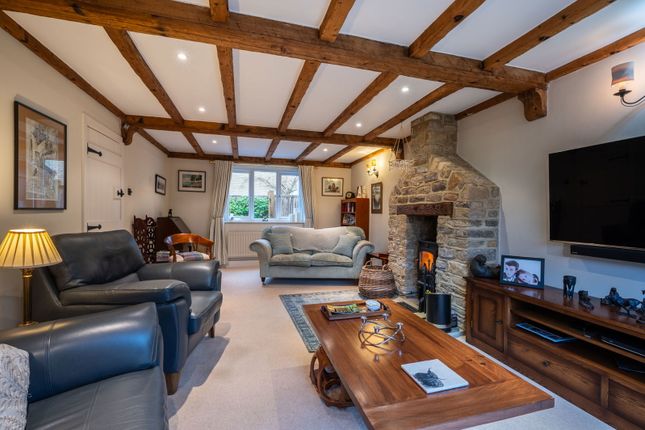 Millers Barn, Baker Street, Brackley photo 3