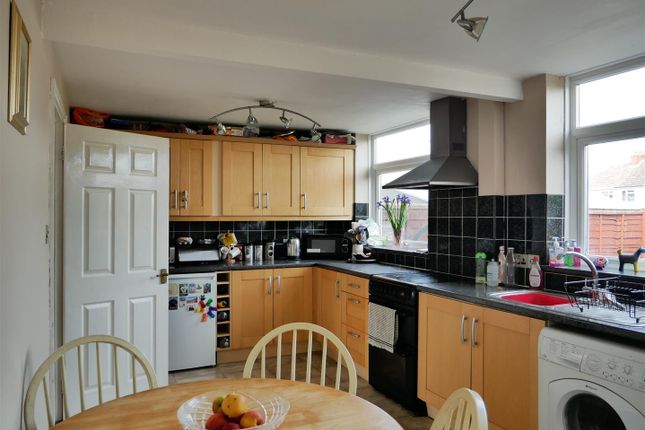 Terraced house for sale in Braemor Road, Calne