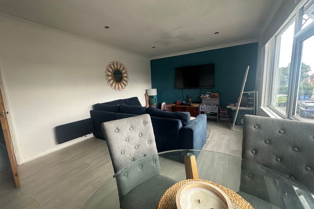 5A, Fernbank Road, Ascot photo 3