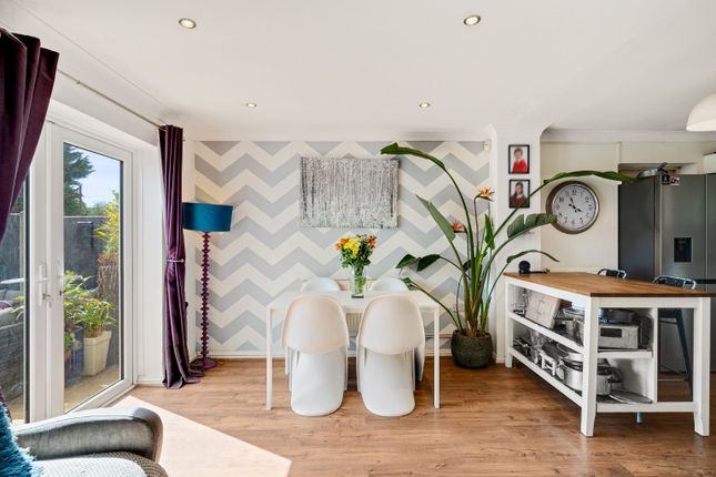 44B Tylers Green Road, Crockenhill, Kent photo 4