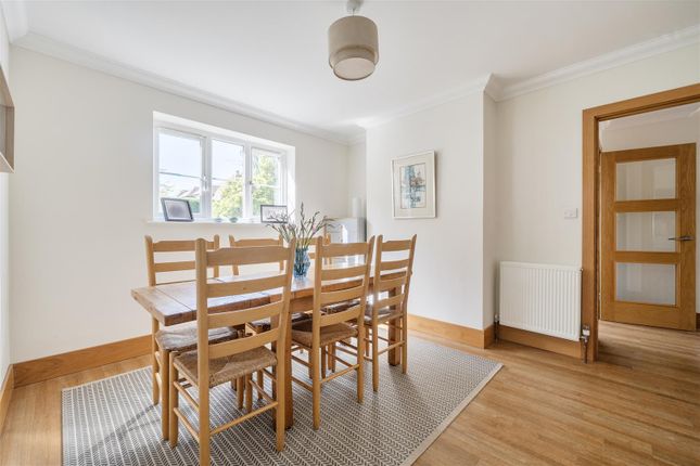 The Village, Longwater Lane, Finchampstead photo 4