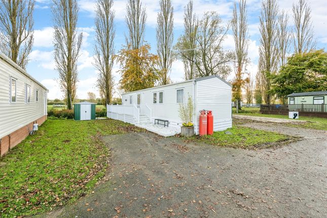 Mobile/park home for sale in Crow Lane, Little Billing, Northampton