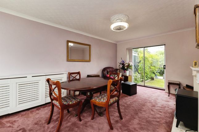 21, Sunningdale Road, Middlesbrough photo 4