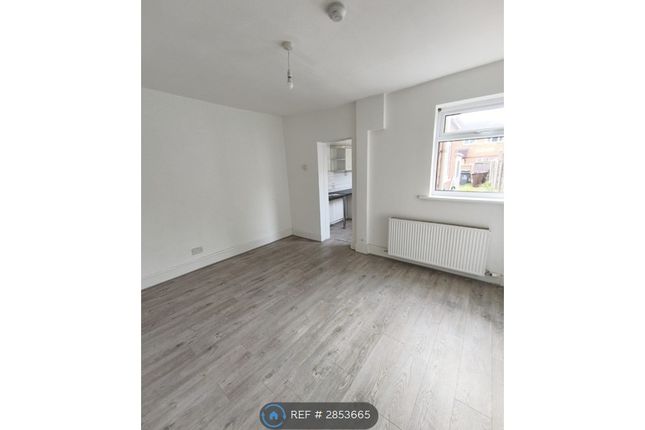 Manchester Road, Wardley Swinton, Manchester photo 4