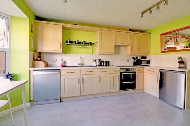 sandfield-meadow-darwin-park-lichfield-ws13-4-bedroom-detached-house