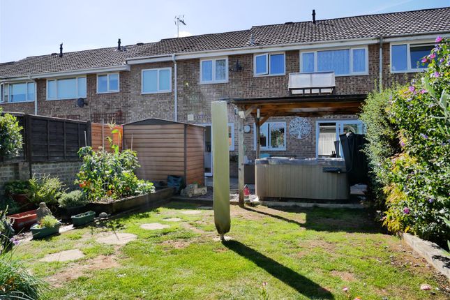 10, Wessex Close, Calne photo 2