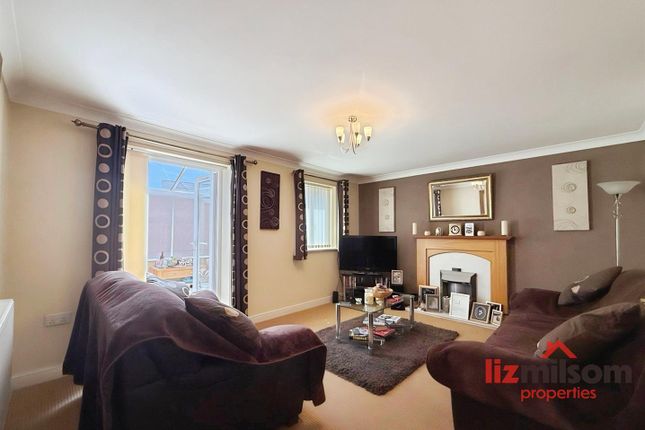 78, Excelsior Drive, Swadlincote photo 2