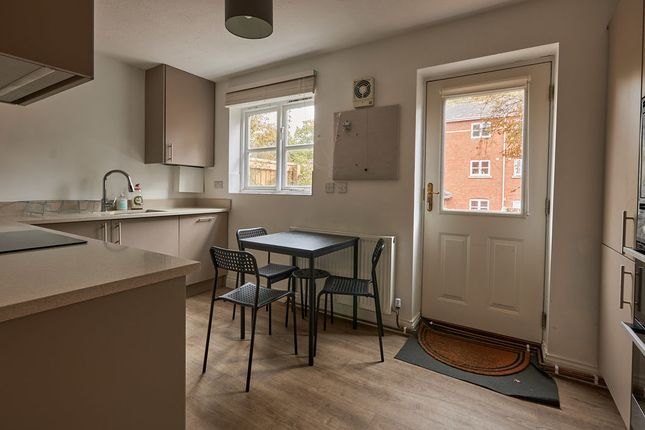 12 Addington Court, Horseguards, Exeter photo 4