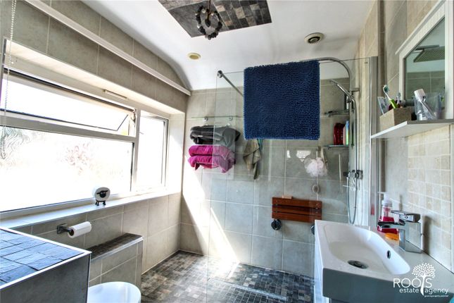 29, Ashbourne Way, Berkshire photo 4