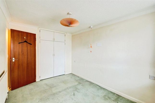 Flat 32, Homeview House, Seldown Road, Poole photo 3