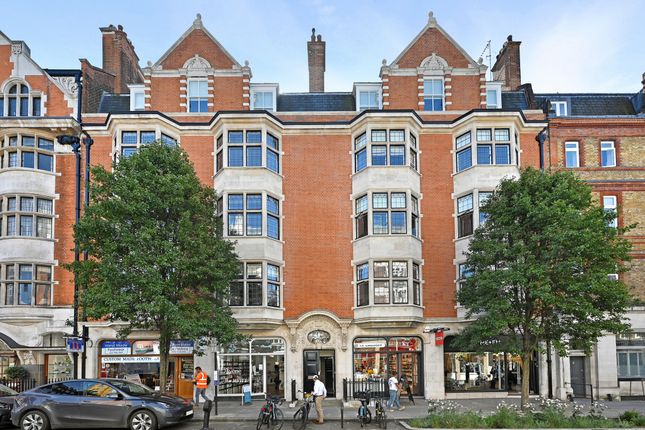 Flat to rent in New Cavendish Street, Marylebone Village, London