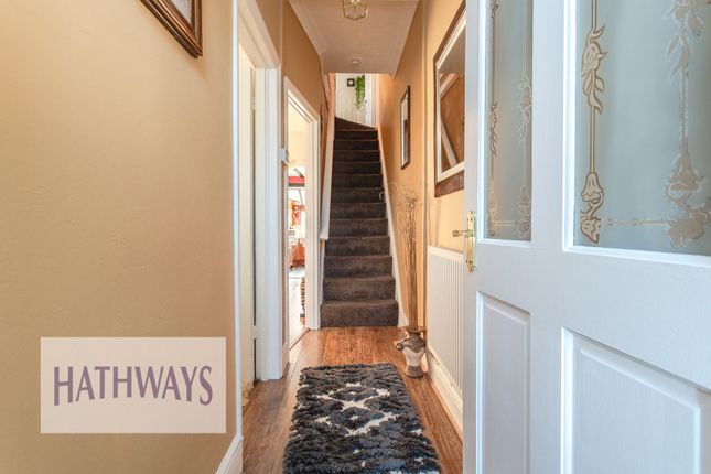 29 St. Mary Street, Pontypool photo 3