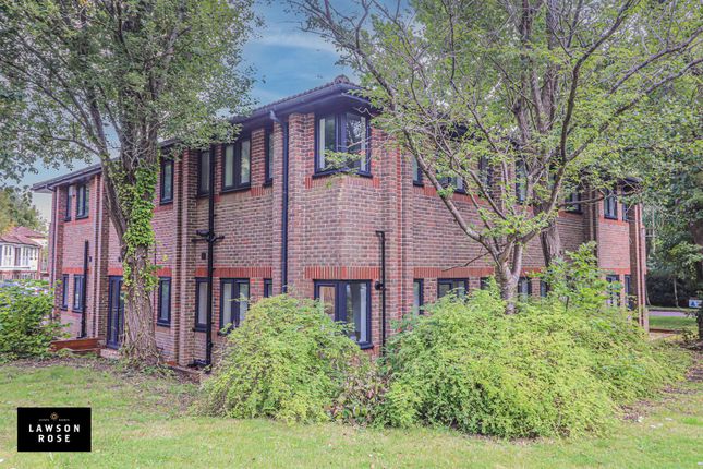 Thumbnail Flat to rent in Forest Road, Denmead, Waterlooville