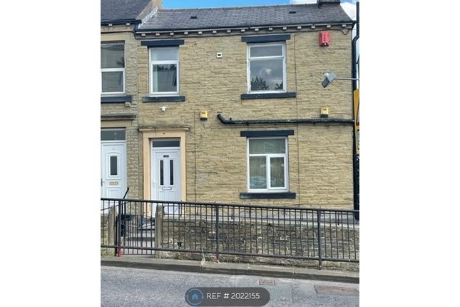 Thumbnail Semi-detached house to rent in Sheepridge Road, Huddersfield