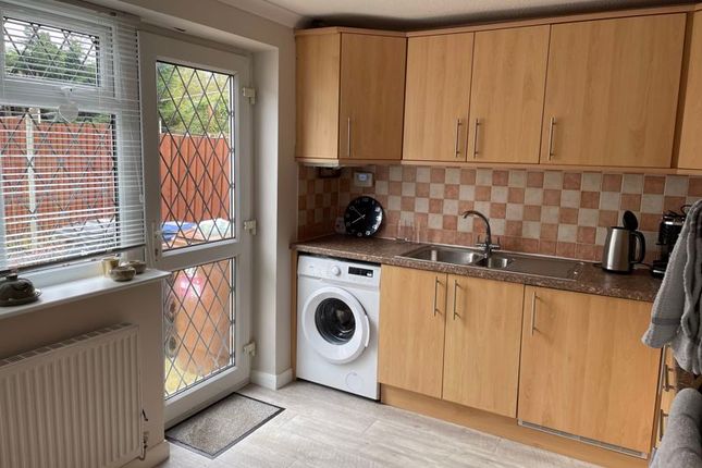 Semi-detached house to rent in Sycamore Close, Burbage, Hinckley