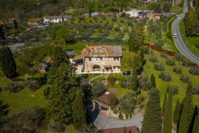 Villa for sale in Chiusi, Siena, Tuscany