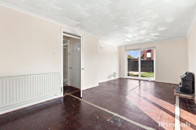 1, Forest Road, Essex photo 3