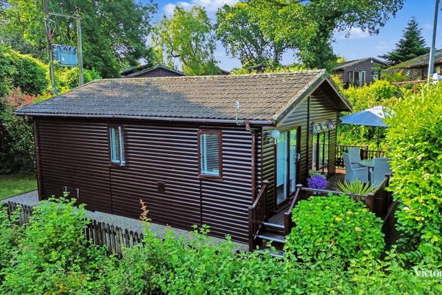 2-bed caravan on 47, The Thatches, Modbury, £70,000