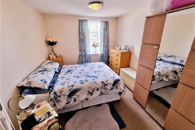 Flat for sale in India Arms House, High Street, Gosport
