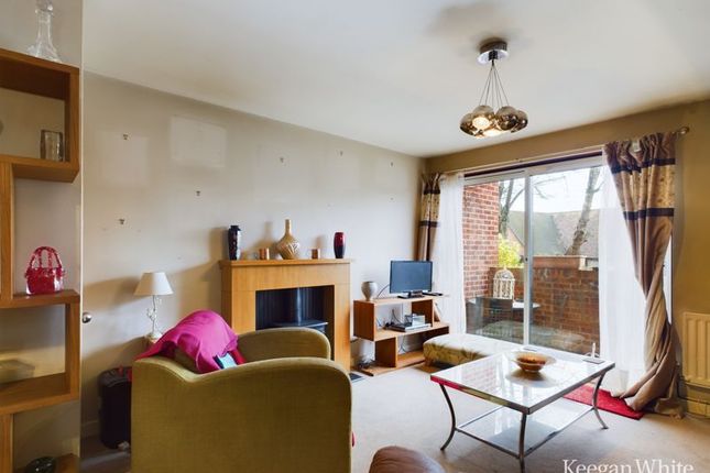 Maisonette for sale in London Road, High Wycombe