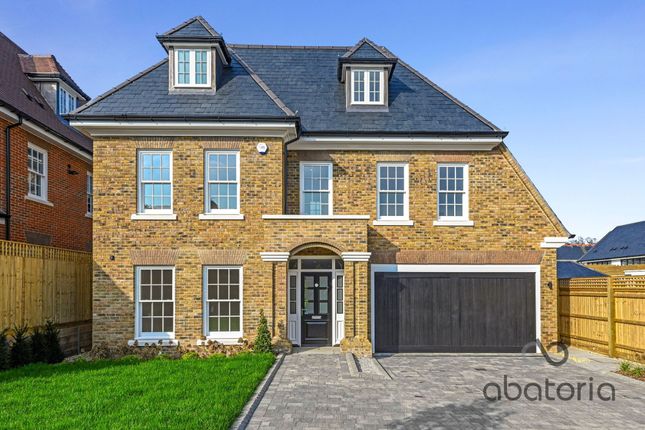 Thumbnail Detached house to rent in Broadoaks Park Road, West Byfleet, Surrey