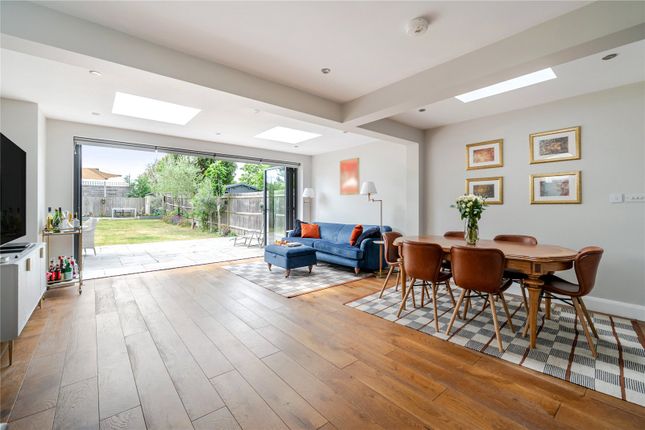 73, Summer Road, Thames Ditton photo 4