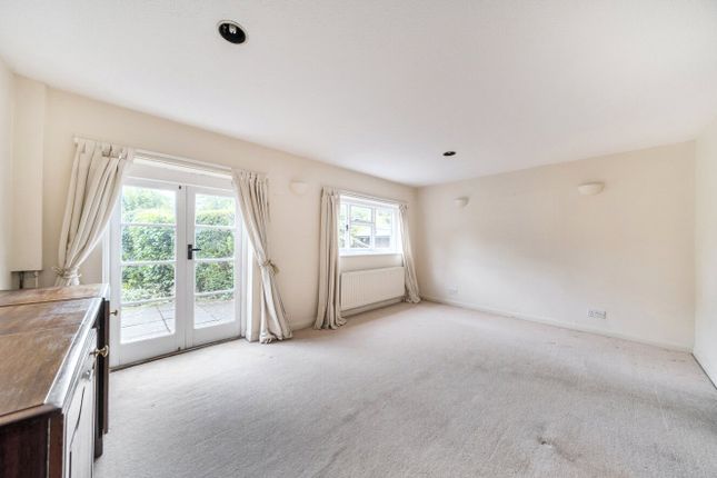 Elm Cottage,, Horsell Birch, Surrey photo 4
