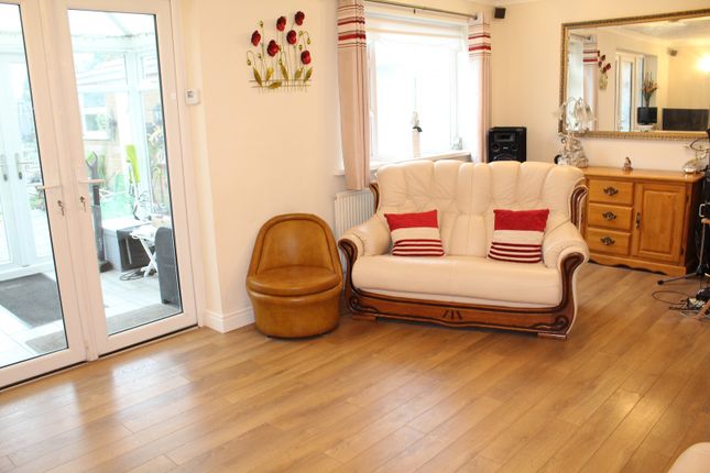 86, Birchwood Lane, Somercotes photo 4