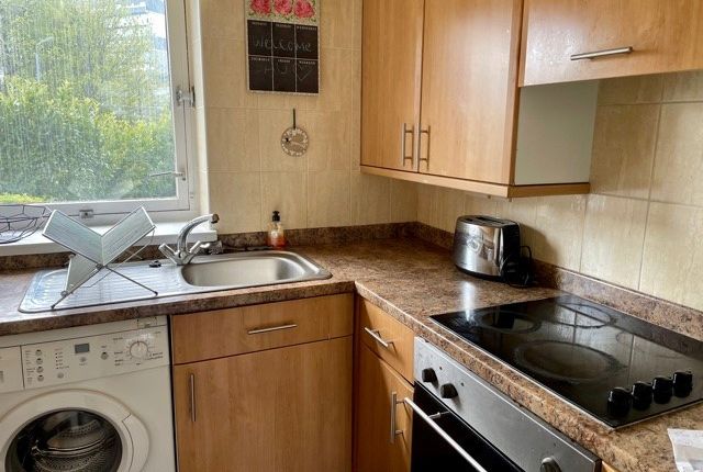 Flat to rent in 55 Grovepark Street, Glasgow