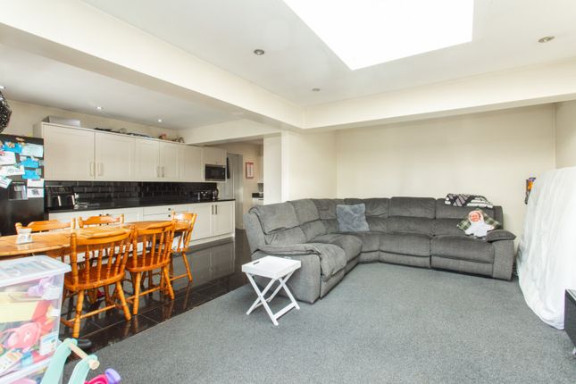 20, Colewood Road, Whitstable photo 2