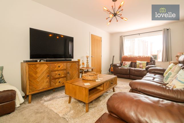 55, Lavender Way, Louth photo 3